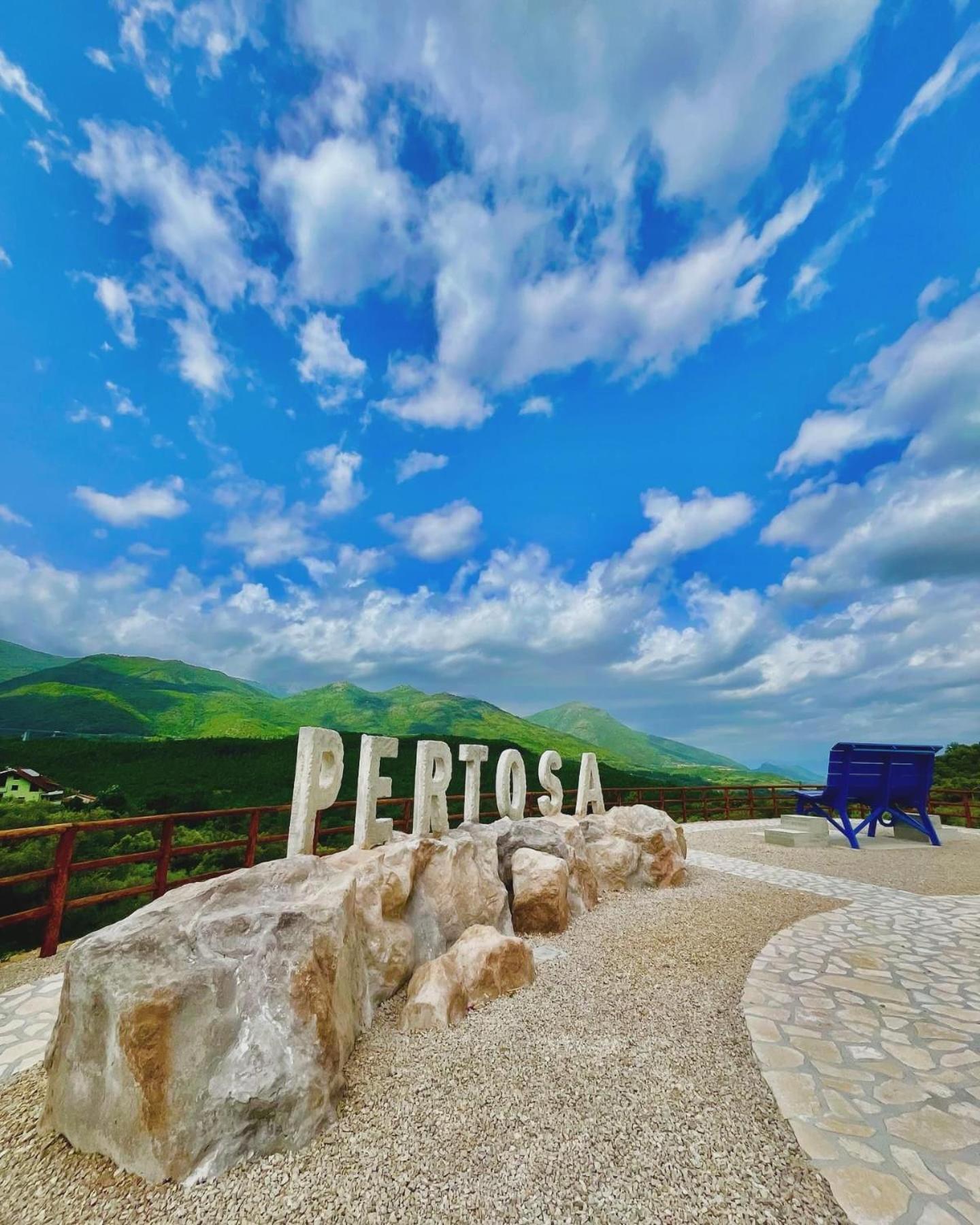 Villa Casa Andros à Pertosa Extérieur photo
